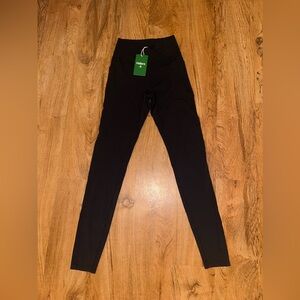 NWT Halara Leggings